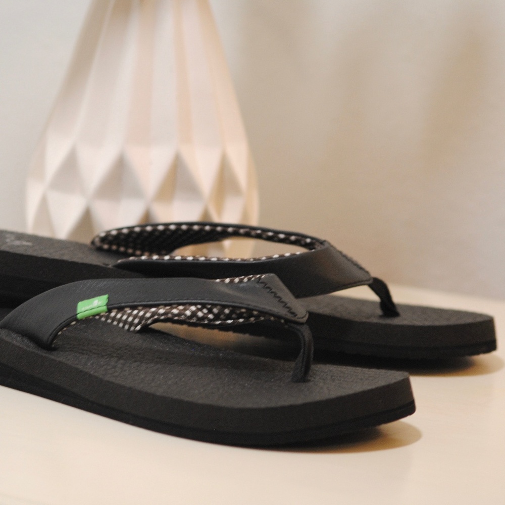 Sanuk Yoga Mat Flip Flops Women's 8, Never Worn